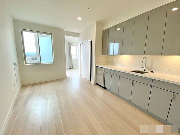 2nd image of 45 Kirkwood Ave