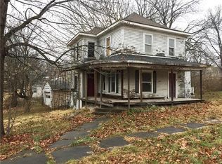 300 N Washington St, Freeman, MO 64746