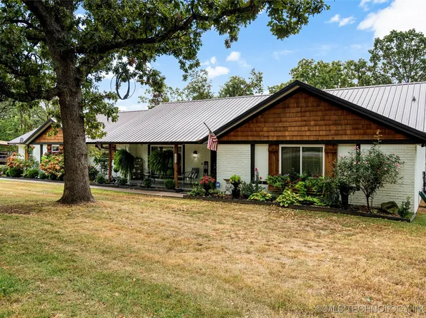 14222 E Glenwood Dr, Claremore, OK 74019