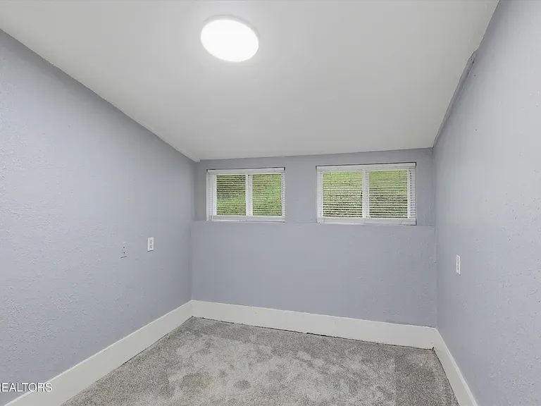 5301 Ross Rd — Photo 13