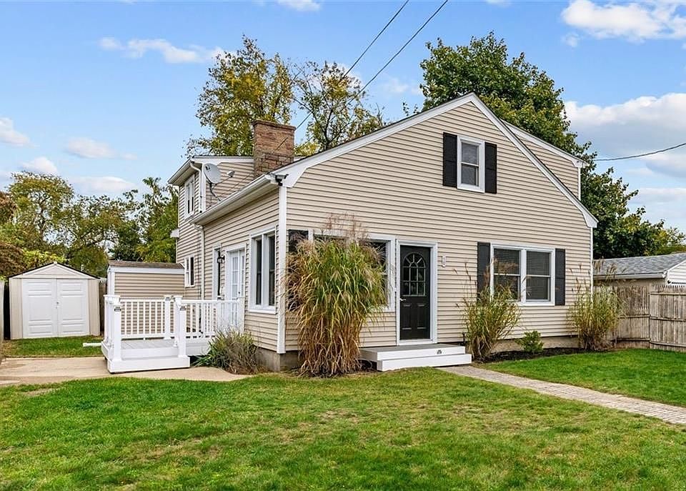 1st image of 10 Cooke Pl
