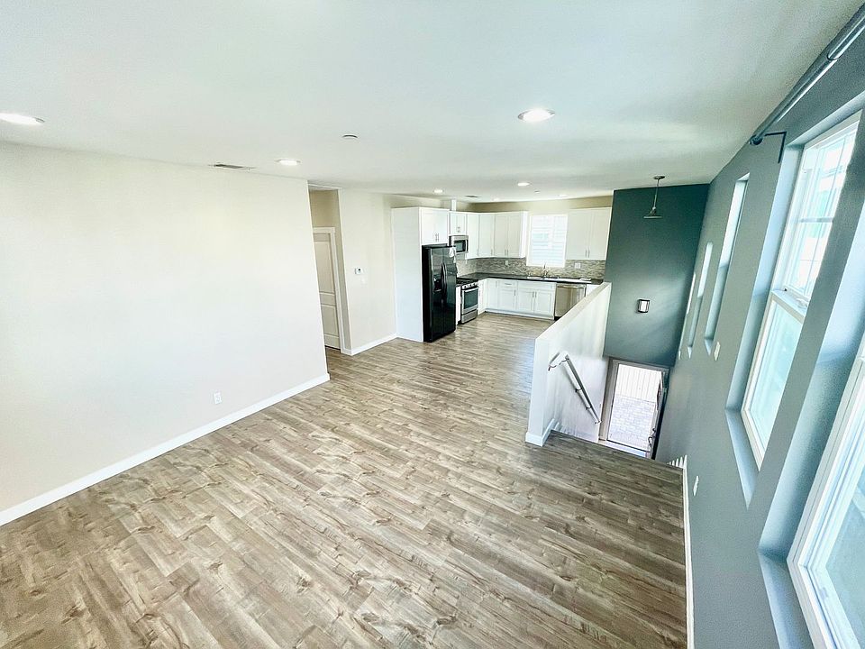 1st image of 5928 Vineland Ave #5928