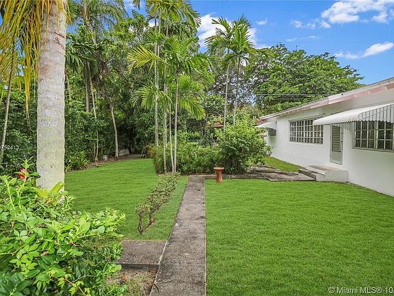 2nd image of 400 Castania Ave