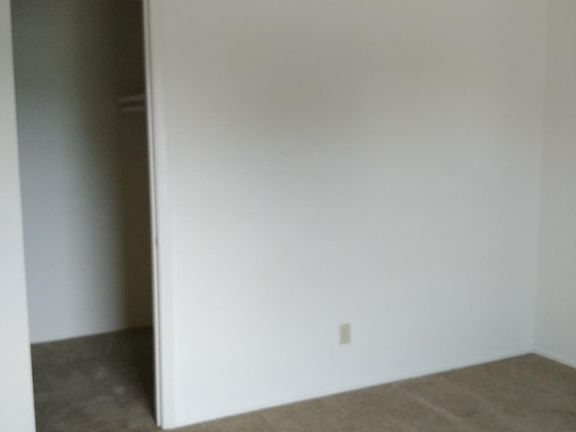2nd image of 208 W 99th Ter