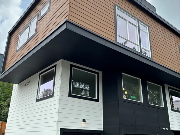 10322 NE 185th Street #E, Bothell, WA 98011