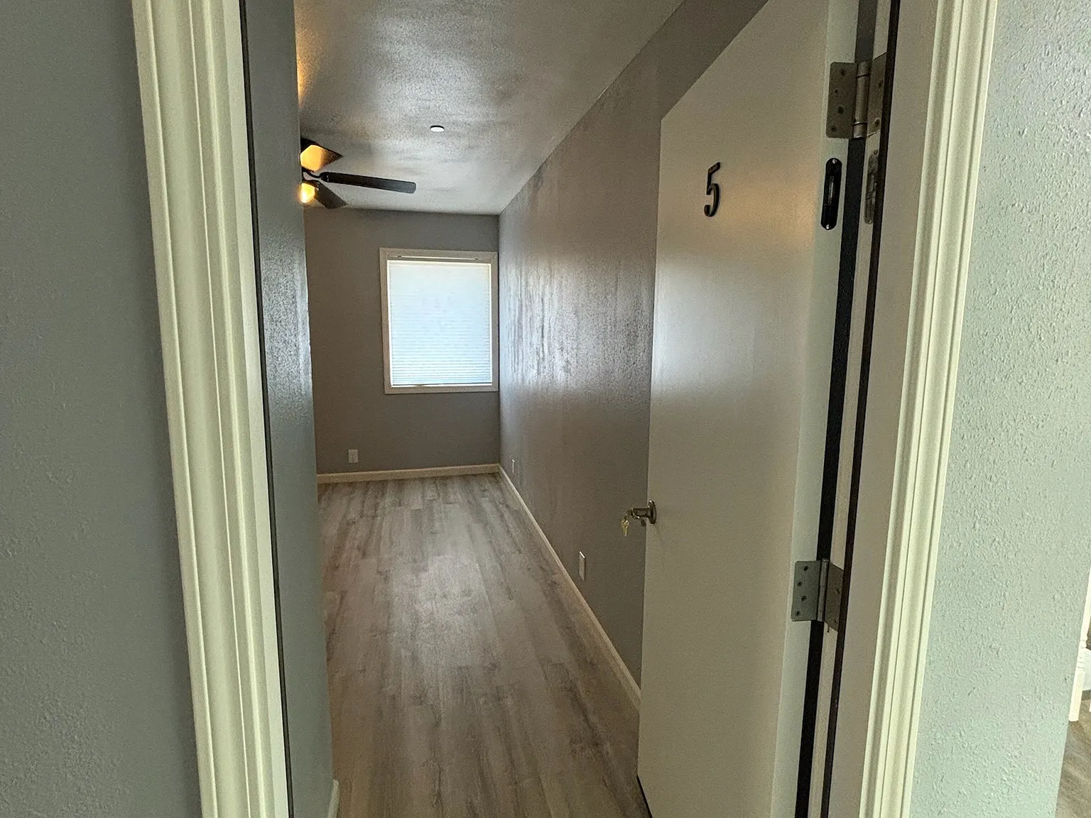 12 bed, 3596 sqft, $875 — Photo 3