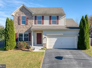 2258 Water Garden Dr, Hanover, PA 17331