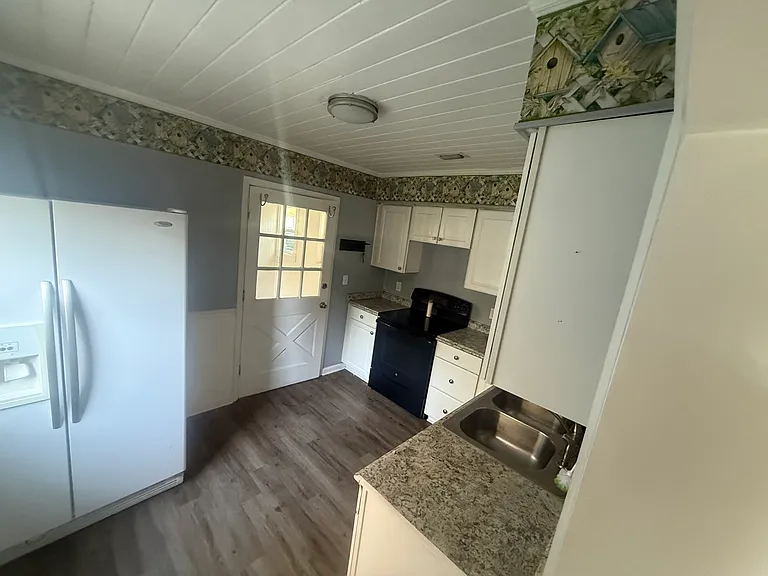 377 NW Fern Brook Loop — Photo 4