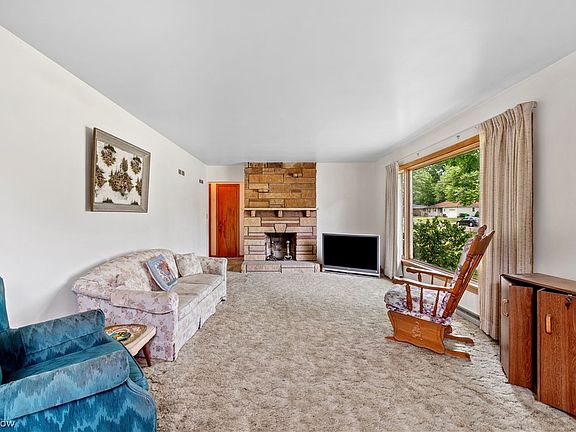 4th image of 1544 Harden Dr