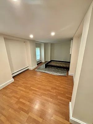 Rented by Remax Edge | media 1