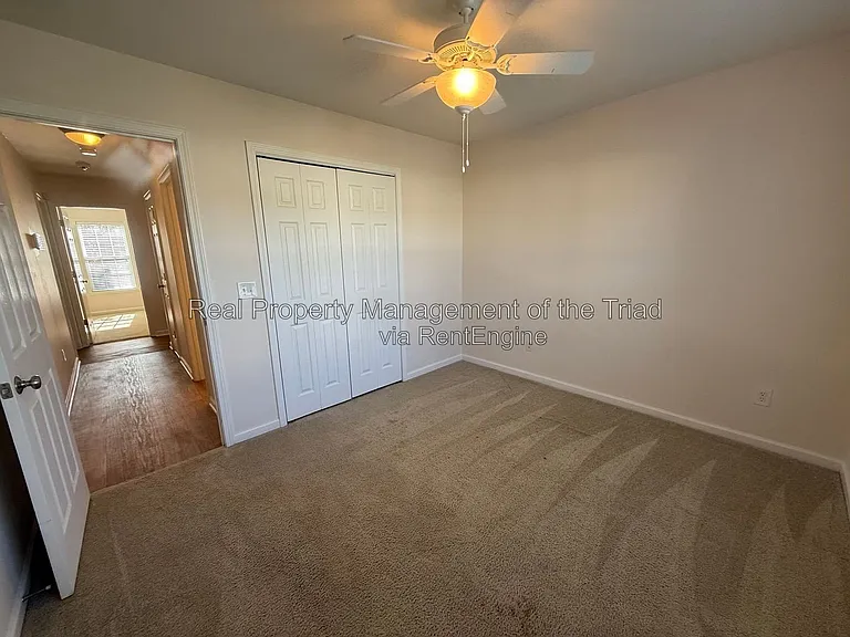5817 Huckleberry Ct — Photo 12