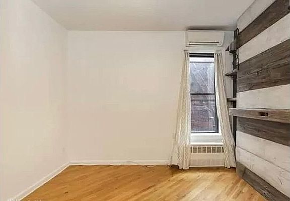 5th image of 66 W 84th St APT 5F