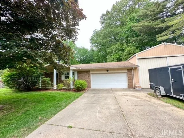 3109 Shadywood Ln, Evansville, IN 47712