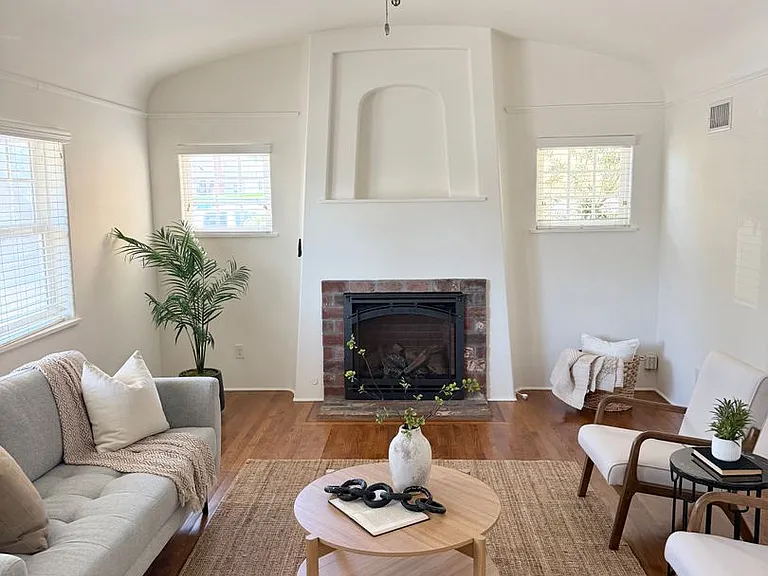 Amazing Home with Upgrades in Normal Heights — Photo 4