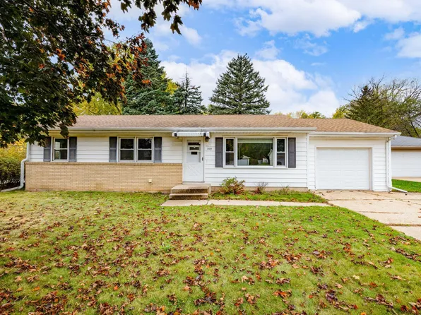 2438 Iva Ct, Beloit, WI 53511