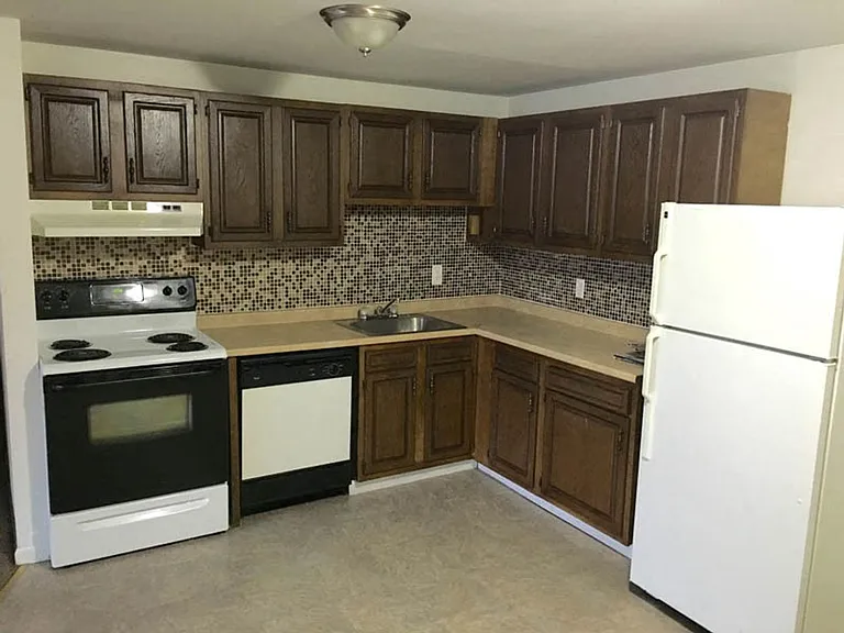 Mead Meadows Apartments — Photo 15