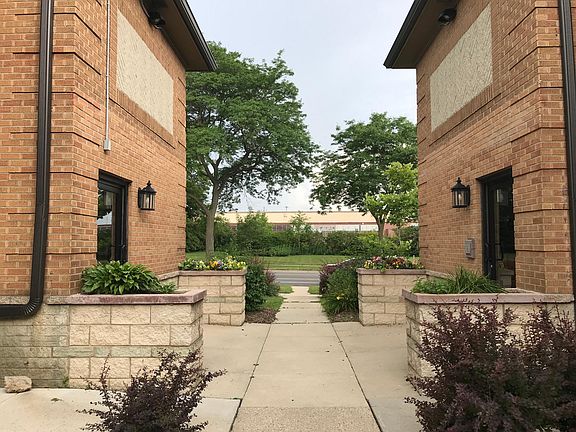 3rd image of 3736 N Humboldt Blvd #15