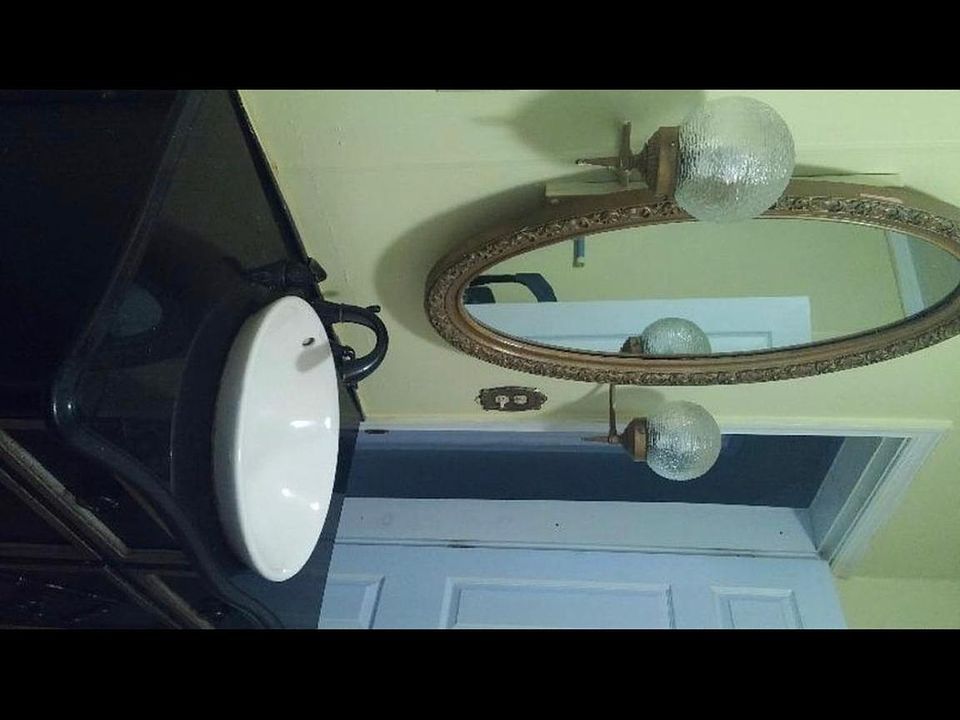 2nd image of 127 Beverly Ave
