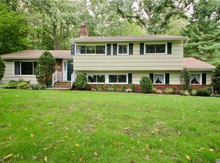 246 Little Neck Rd, Centerport, NY 11721