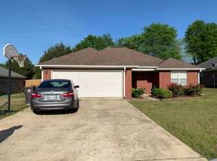 110 Saint Thomas Dr, Guntown, MS 38849