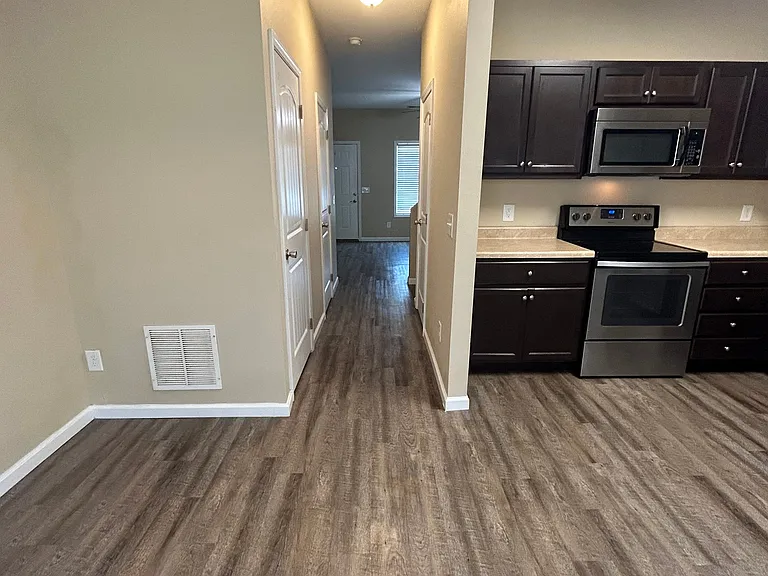 Stone Ridge Townhomes — Photo 10