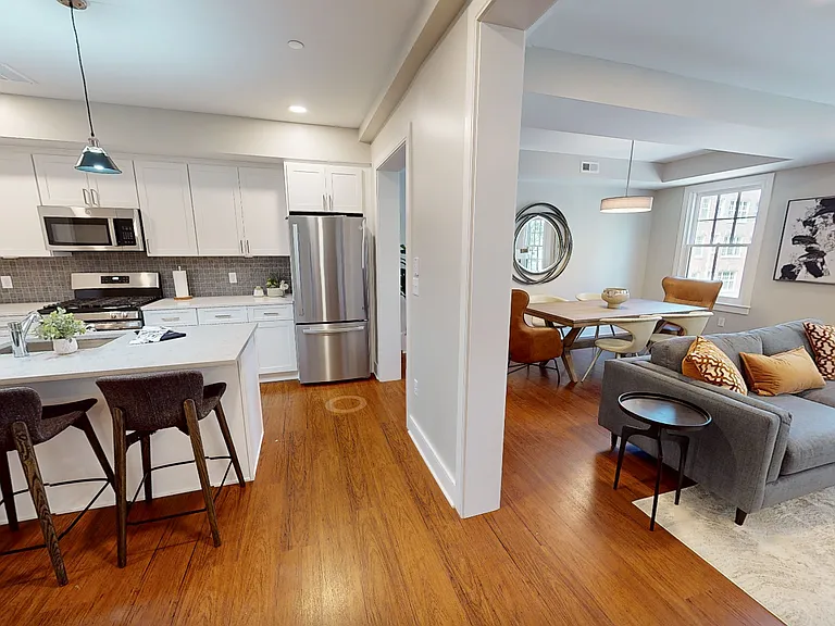 386A Harvard St #2 — Photo 3