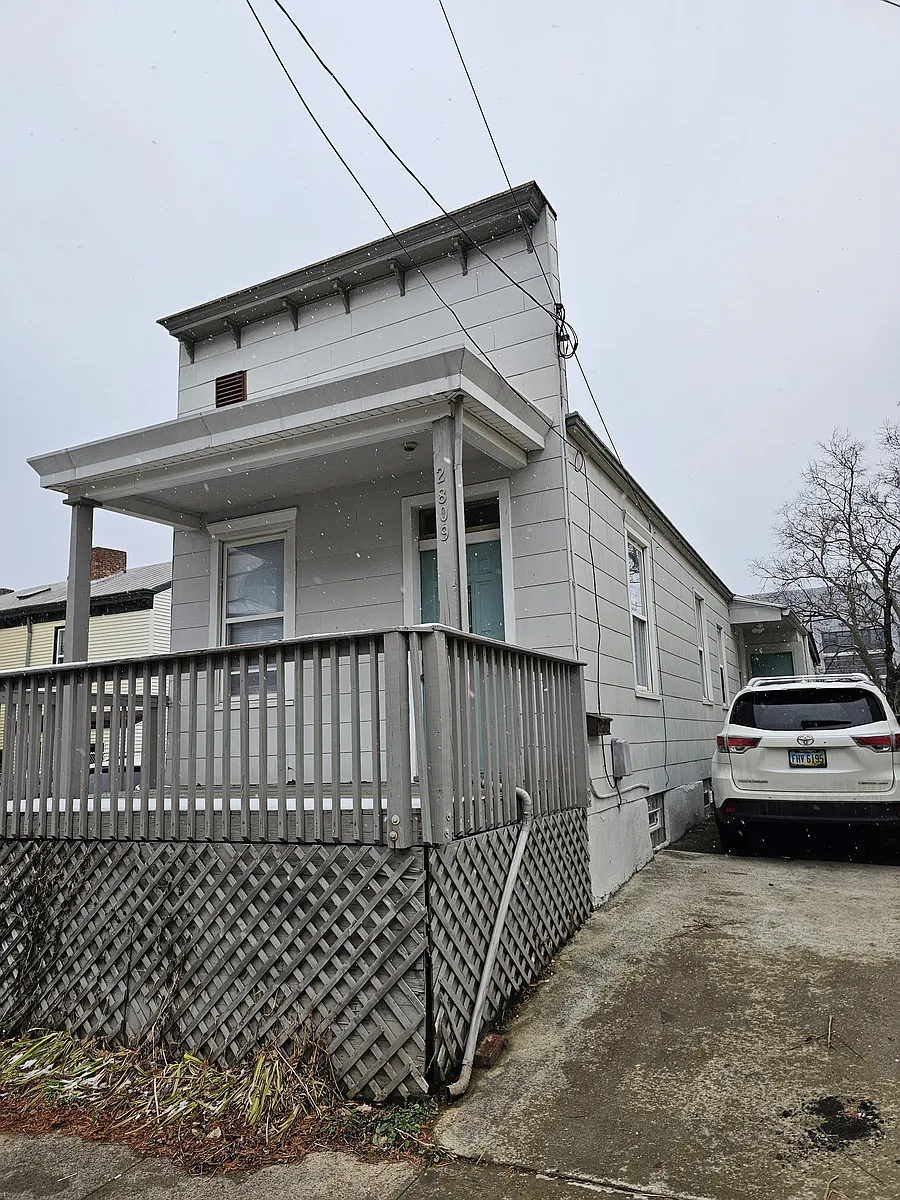 Building Photo - 2809 Glendora Ave