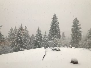 807 Stewart Rd, Grants Pass, OR 97526