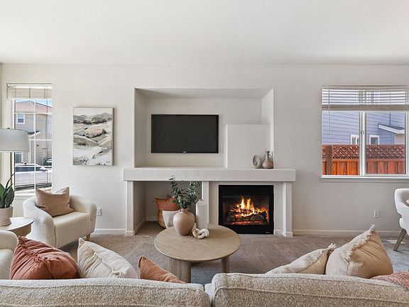 3rd image of 1262 Seghesio Way