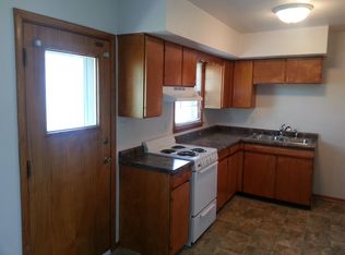 1205 Royal Dr, Cedar Falls, IA 50613