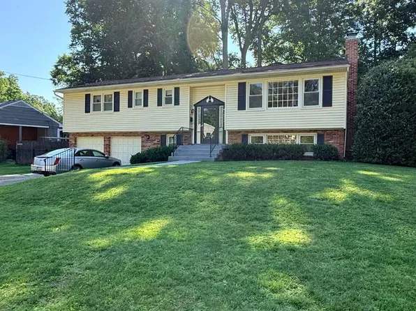 10311 Cheshire Ter, Bethesda, MD 20814