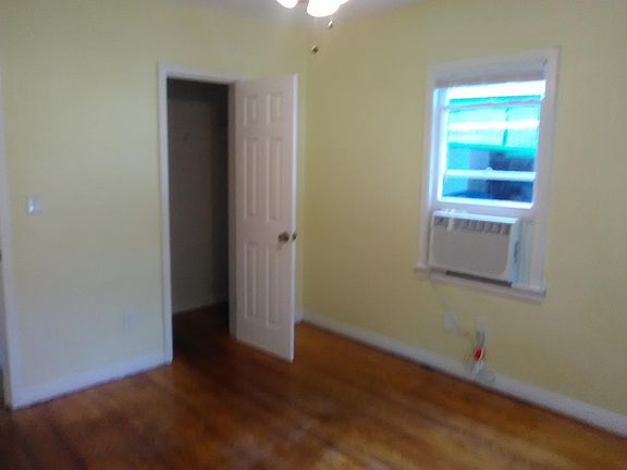 4th image of 133 Pierce Ave #A
