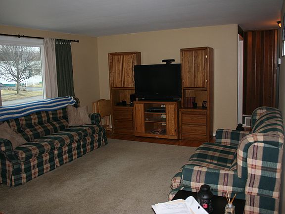 4th image of 131 Normanor Dr