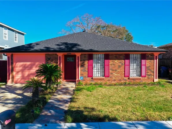 5213 Sandhurst Dr, New Orleans, LA 70126