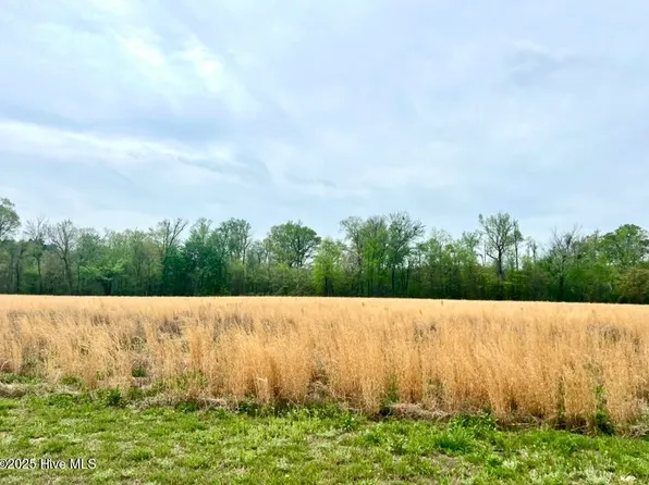 140 Sand Hills Road, Camden, NC 27921