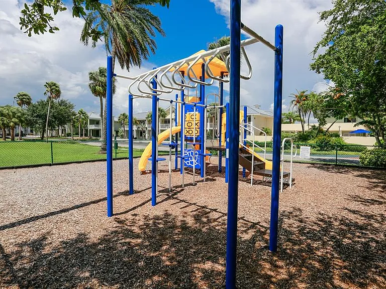 812 Bahia Del Sol Dr #A — Photo 32