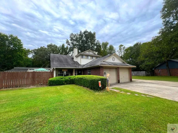 7 Wilder Pl, Hooks, TX 75561