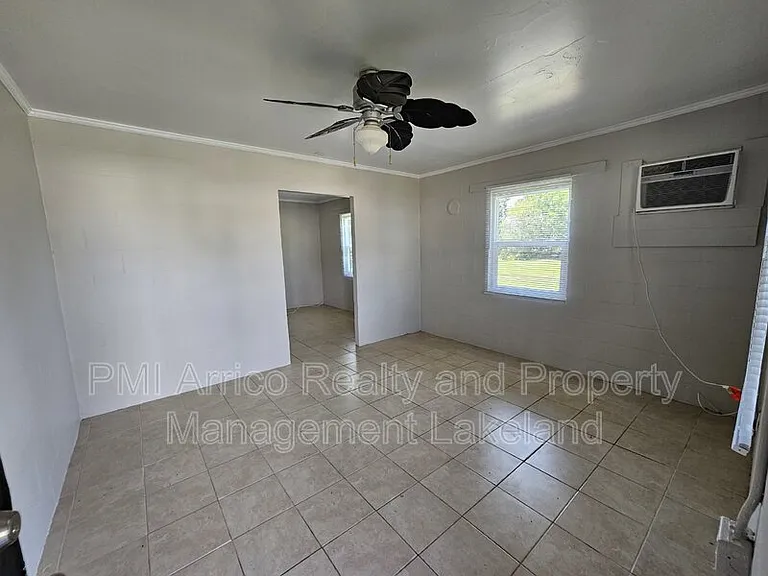 324 Pearl St #2 — Photo 16
