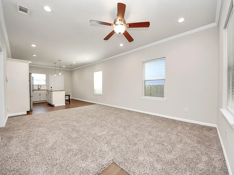 3703 Lila St — Photo 10