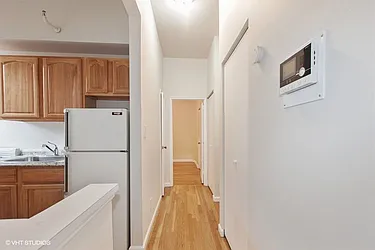 Sold by Manhattan Network Inc.