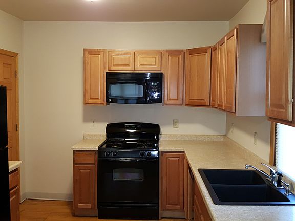 4th image of 2118 Calumet Dr