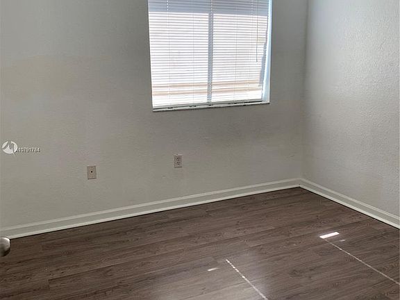 5th image of 1595 SE 24th Ct #223
