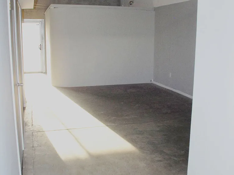 211 W Emporia St #404 — Photo 2