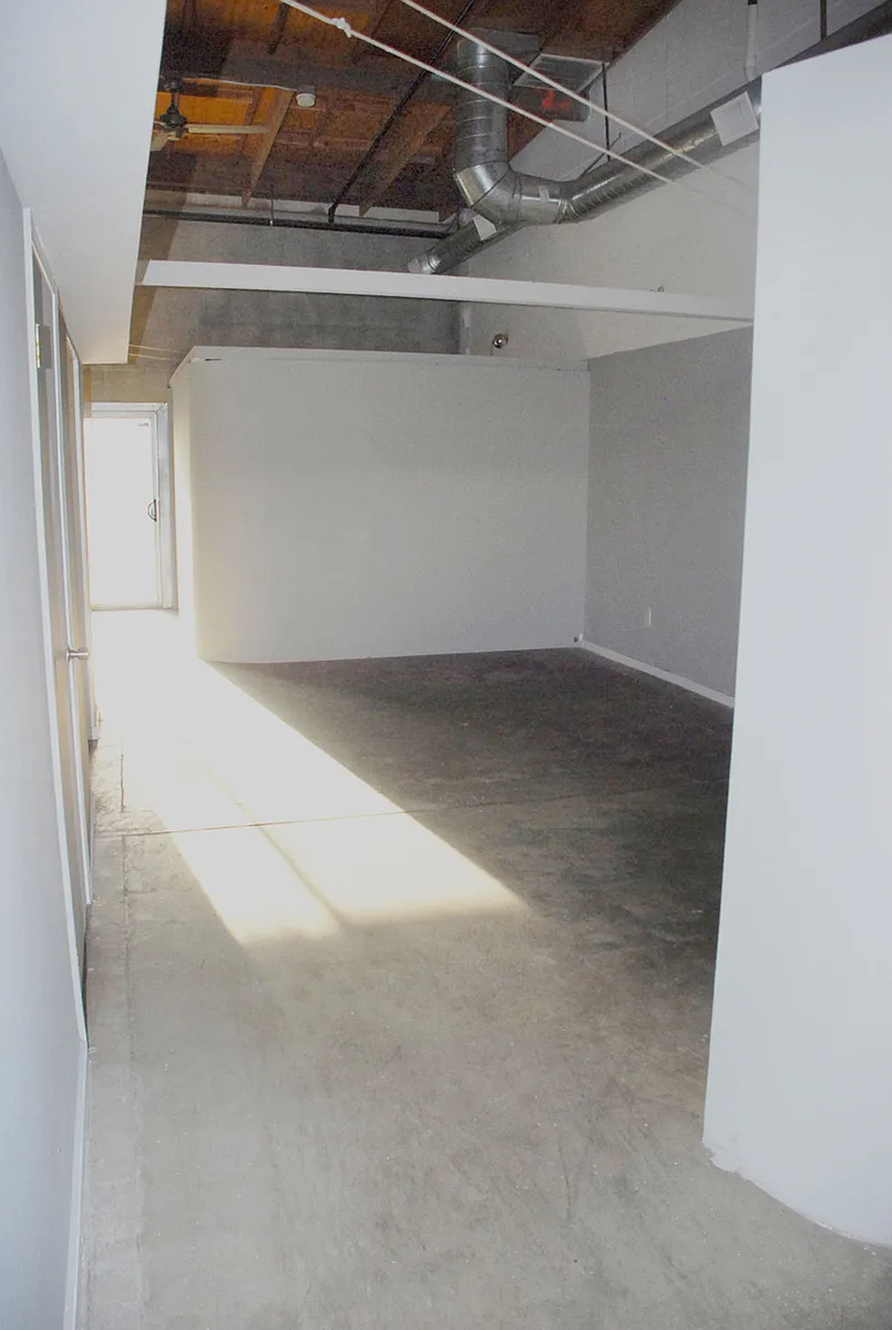 Building Photo - 211 W Emporia St #404