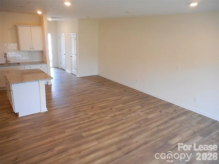 3548 Secrest Lndg — Photo 4