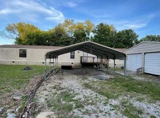 620 Black Forest Dr, Maryville, TN 37801