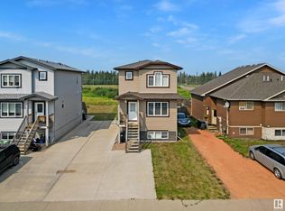 106 26th St, Cold Lake, AB T9M0E3