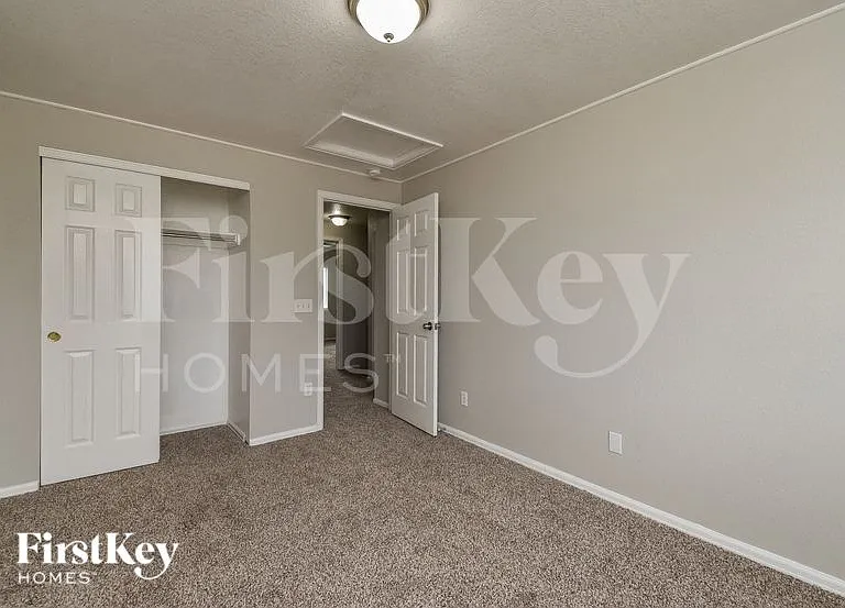 5823 Mesa Mountain Way — Photo 10