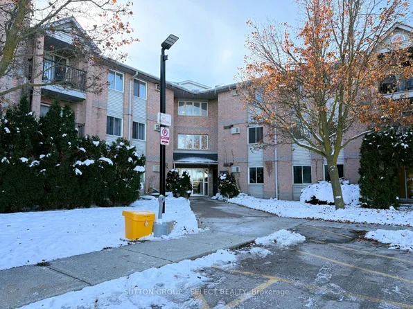2230 Trafalgar St #109, London, ON N5V 4J9