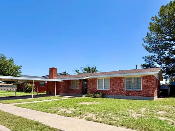 1303 S Houston Ave, McCamey, TX 79752